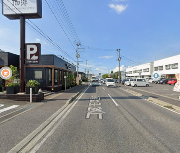 道案内目（スターバックス前 or むさしの森珈琲前」から画像方向へ直進。