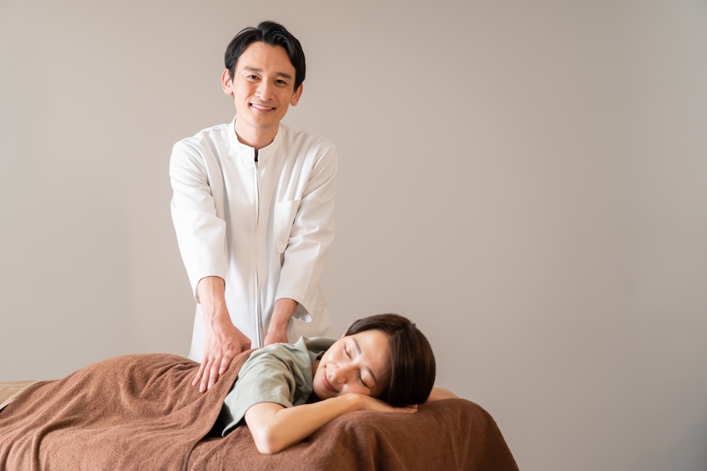 ボキボキ鳴らす整体は効果ある？注意点やメリット・デメリットを解説