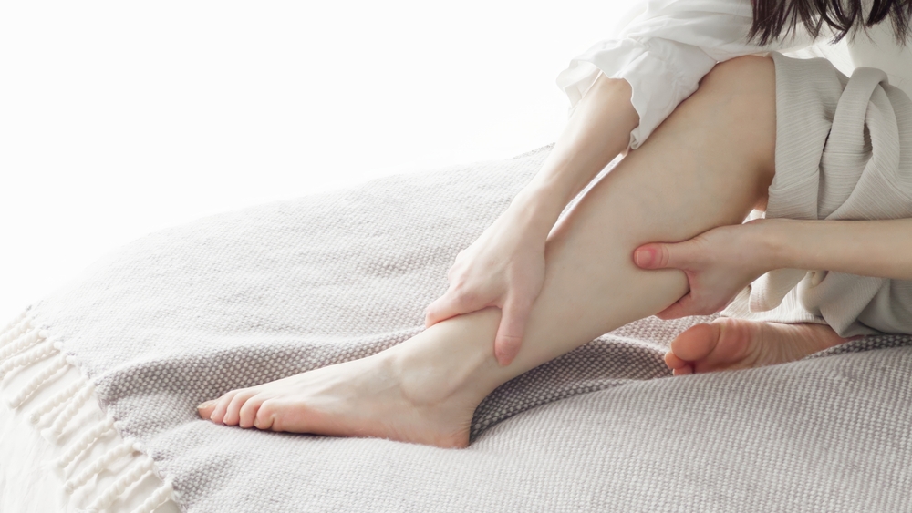 むくみに効く足ツボ5選！むくみのメカニズムや原因、ツボ押し以外の対策も解説