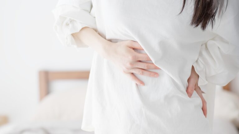 夏の胃もたれの原因は何？胃もたれの改善策も解説！