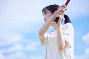 テニス肘を放置するとどうなる？原因やセルフケア、対処法も解説