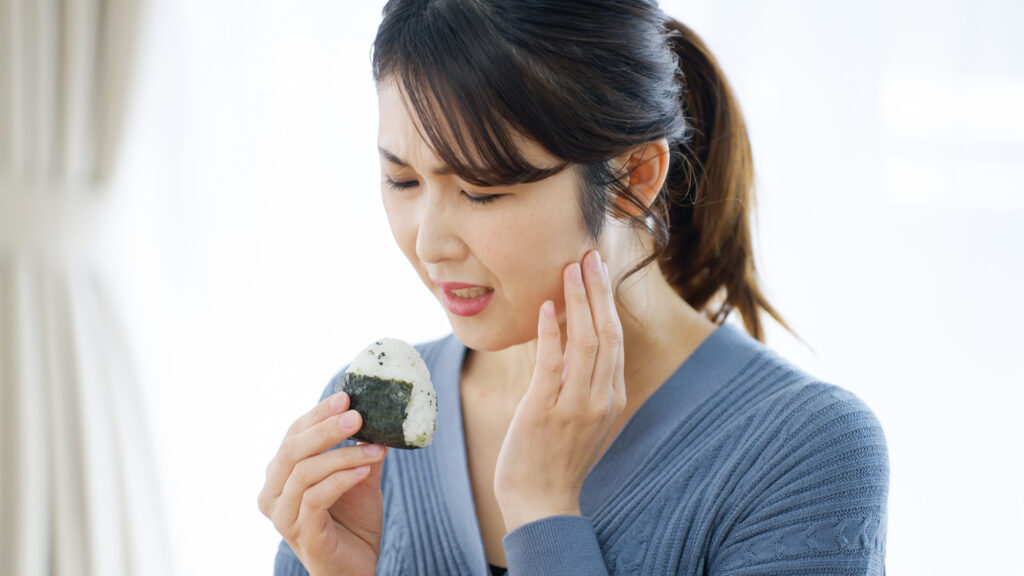 顎関節症におすすめのストレッチ＆マッサージ｜症状や原因についても解説