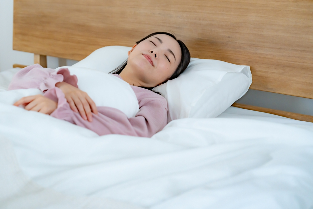 ストレートネックの理想の寝方は仰向け