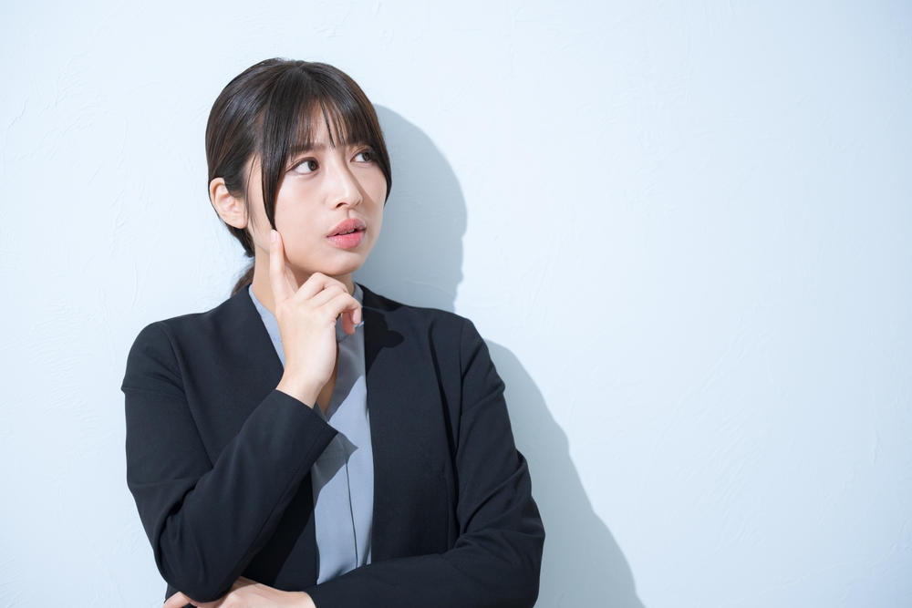 顎が上がる癖を放置するとどうなるか気になっている女性