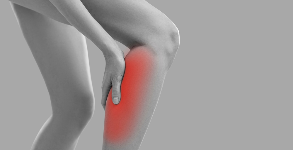 ふくらはぎの肉離れを起こしたイラスト