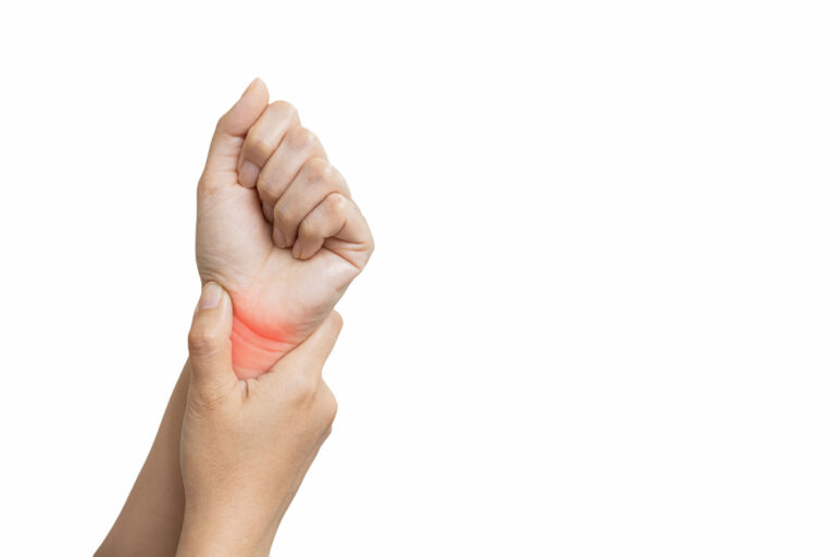 手首の腱鞘炎の重症度をセルフチェック！対処法や受診の目安も解説