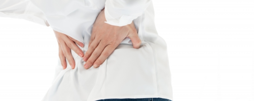 反り腰とは？原因や体に起こり得る影響