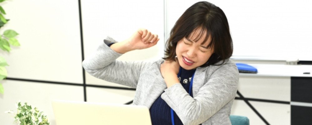 肩甲骨の違和感は整体で改善できる？肩甲骨はがしで得られる効果